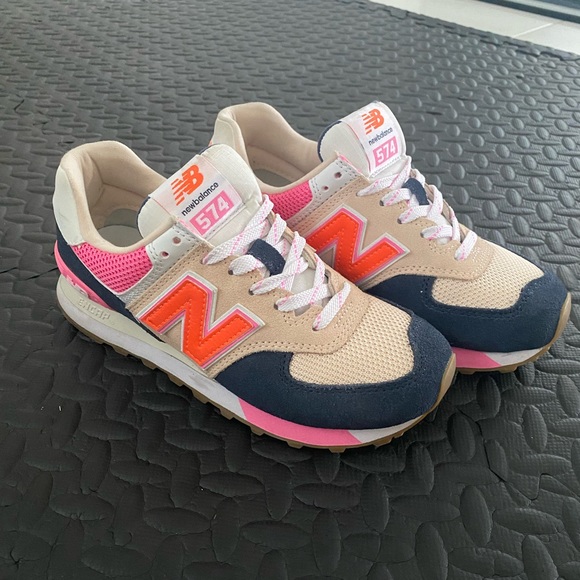New Balance 574 - Picture 5 of 5